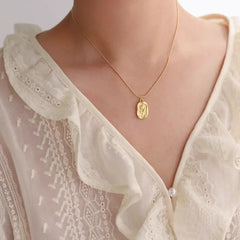 Vintage Simple Geometric Rose Pendant Necklace